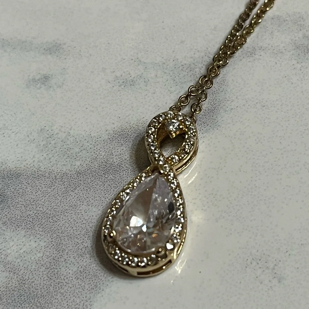 Teardrop Crystal Necklace